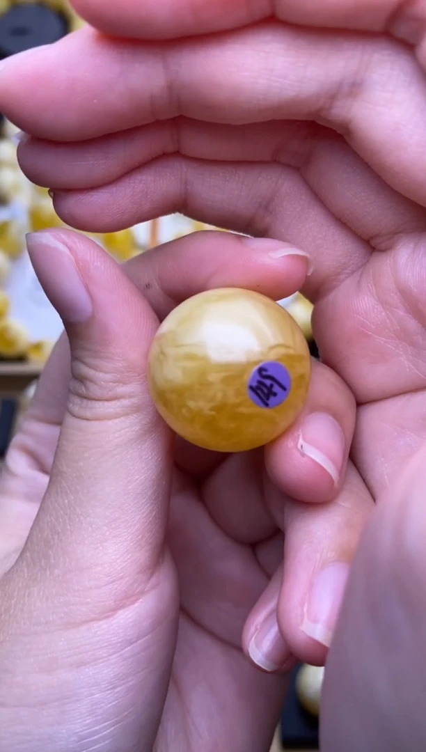 未镶嵌琥珀裸石大小姐珠宝106