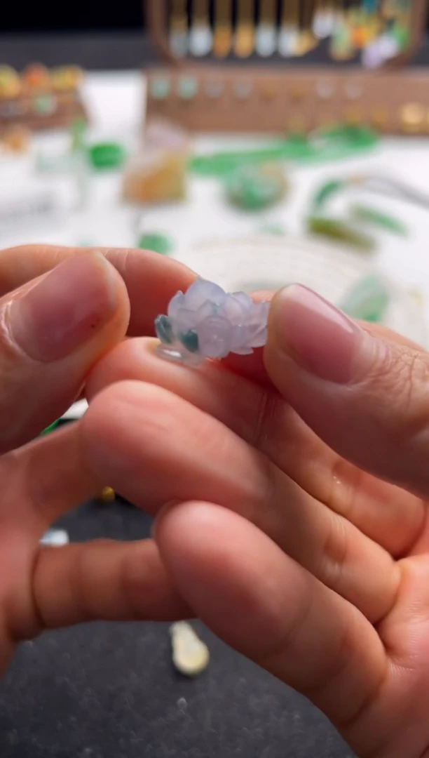 【闪购商品】定制翡翠未镶嵌紫莲花1100+110-sm145