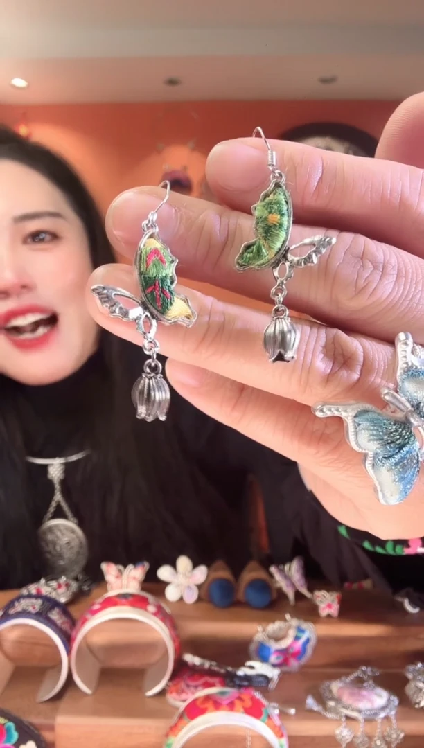 非遗手工苗绣刺绣首饰139