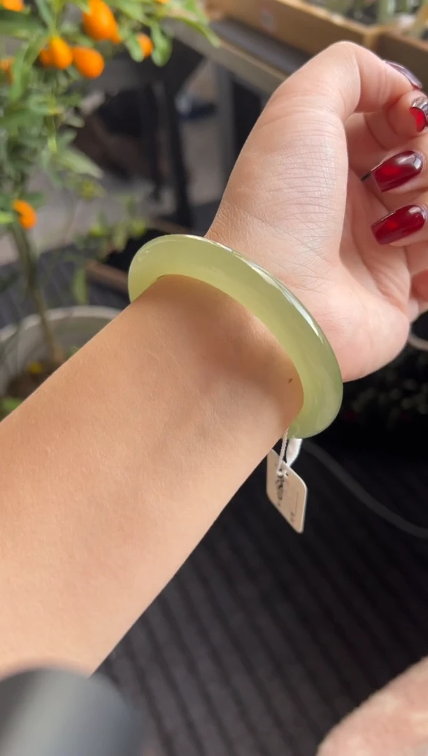 【闪购商品】和田玉手镯未镶嵌高冰茶色晴 55 56可带