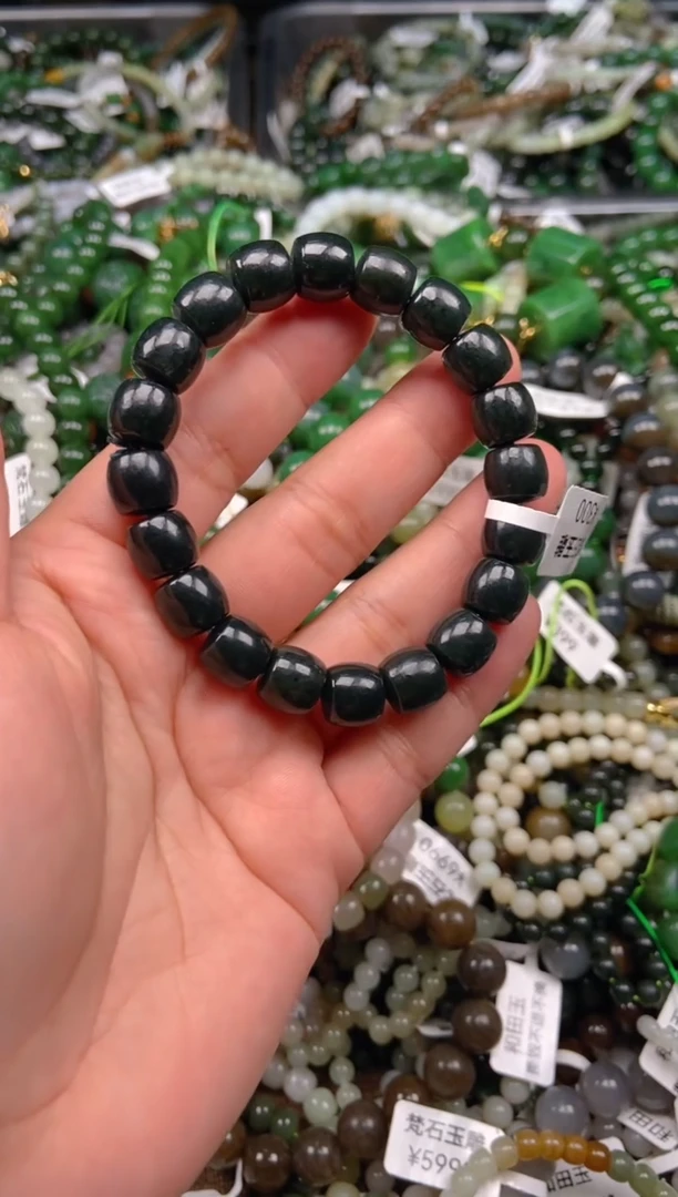 和田玉未镶嵌挂件1