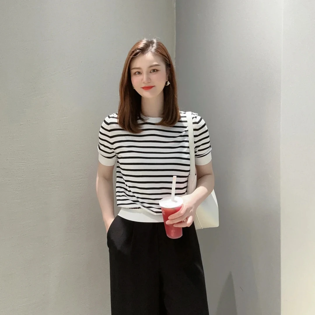 【商场同款】2025夏新款圆领撞色条纹短袖针织衫女半袖上衣5399726