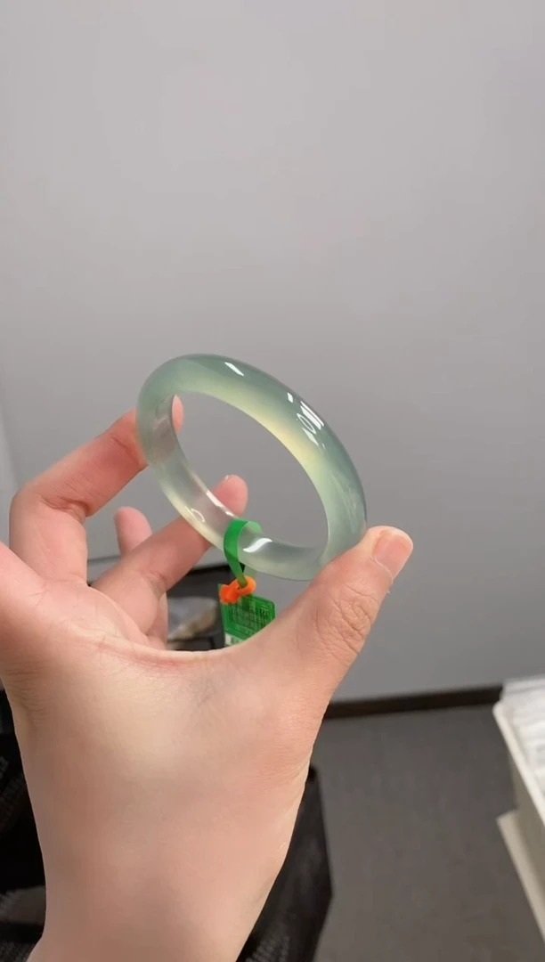 【闪购商品】玛瑙/玉髓手镯未镶嵌54圈