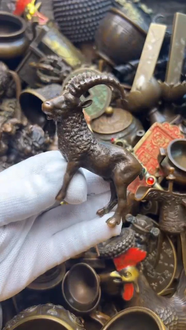 精美铜器，点击下单