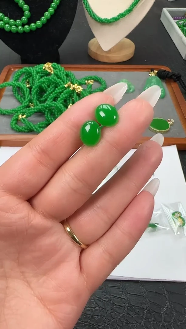 未镶嵌翡翠耳饰蛋面耳钉