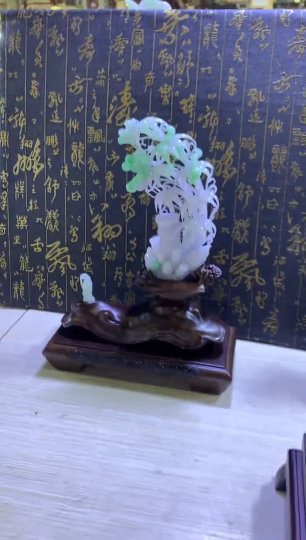 翡翠挂件未镶嵌用****7翡翠摆件