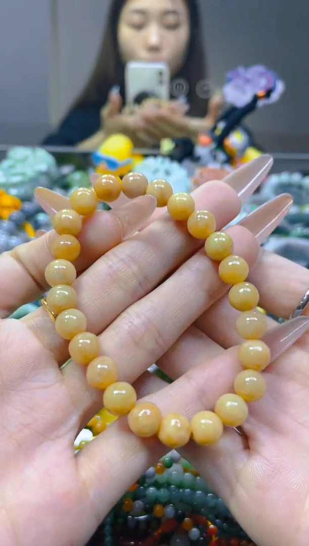 翡翠未镶嵌颈饰7MM/C/翡翠A货，一件也是批发价
