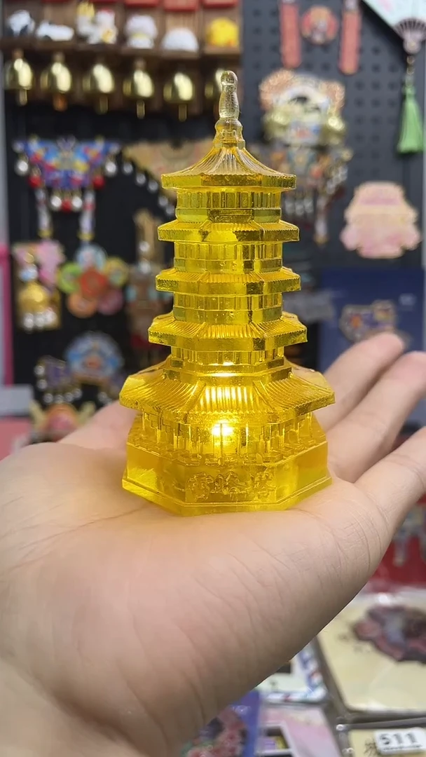 l**j小胖墩儿潮玩店