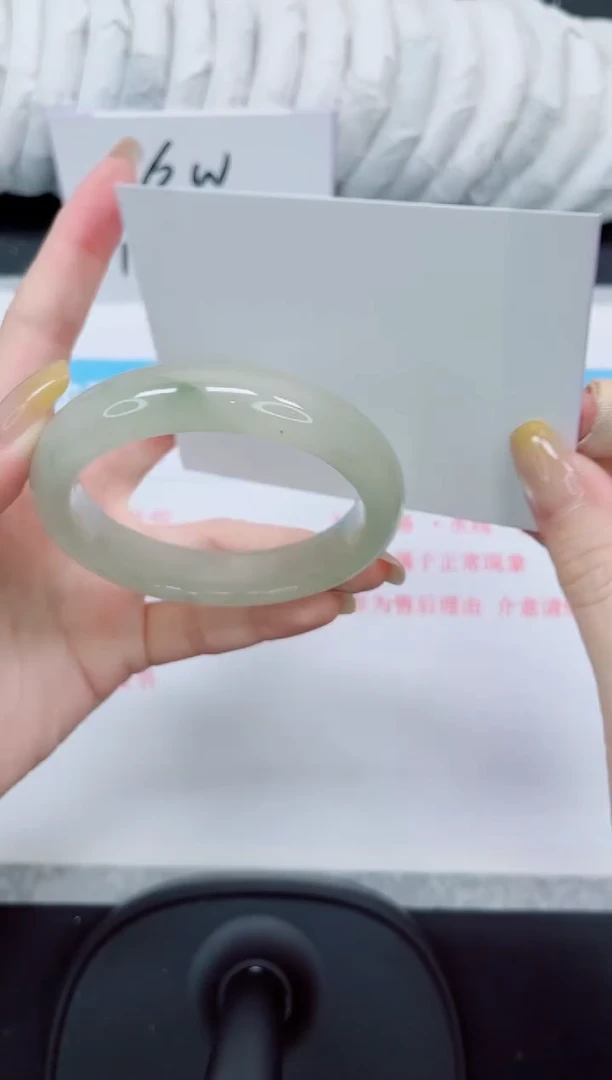 石英质玉手镯未镶嵌525