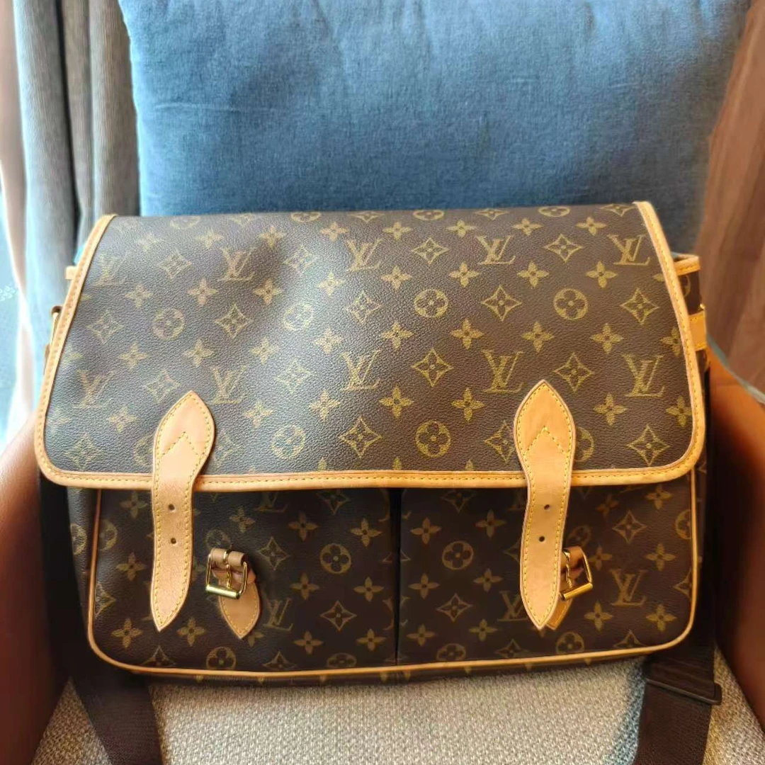 95新 LouisVuitton/路易威登 9809