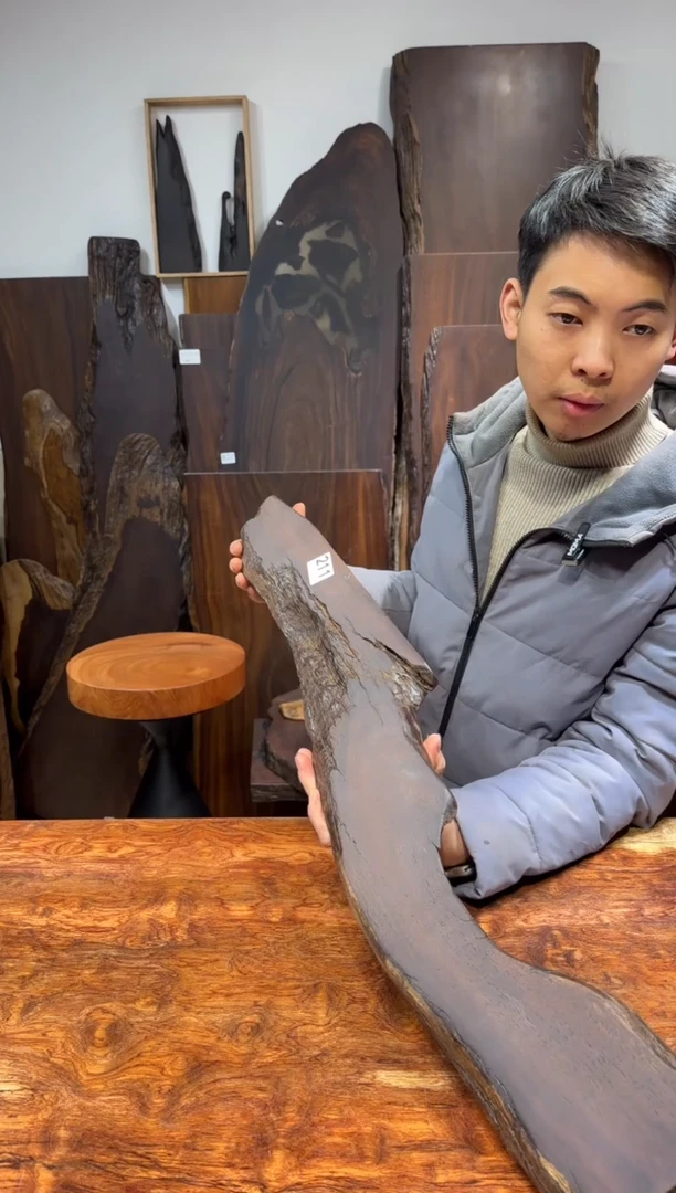 风车木（黑檀木）尺寸83*10*2编号211