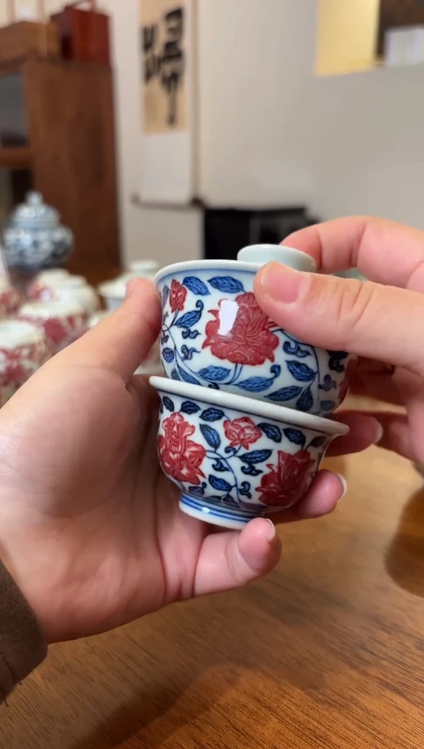 闪购釉里红盖碗和杯一套