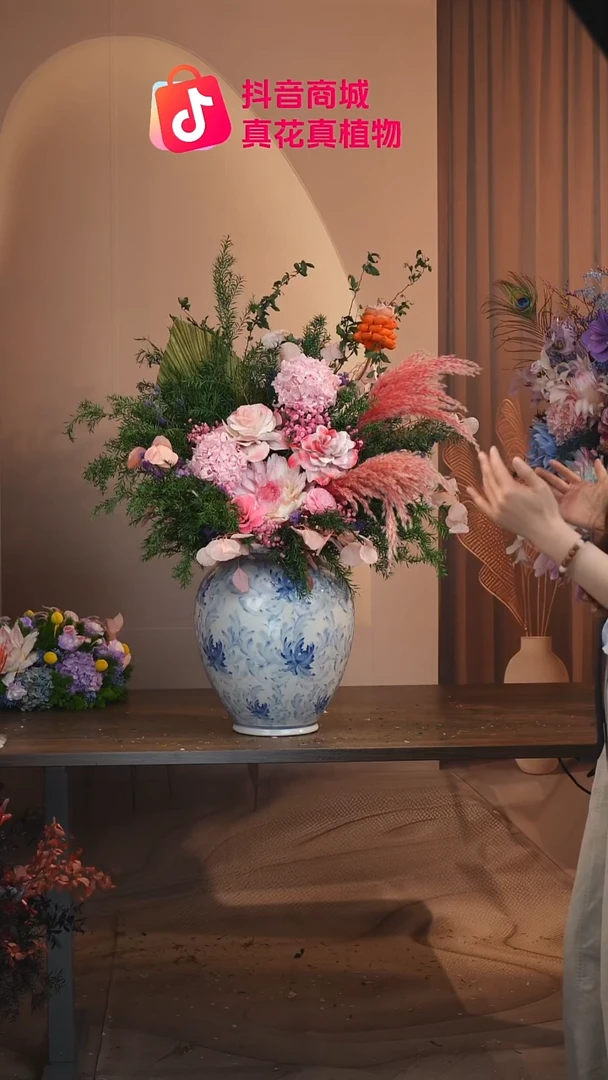 木：单花束不带花瓶