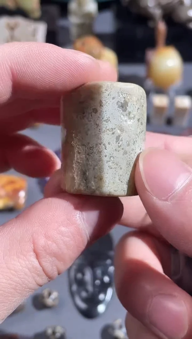 未镶嵌和田玉（糖玉）挂件1