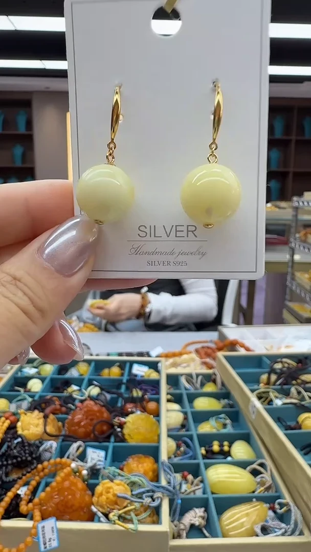 琥珀未镶嵌耳饰113秒拍号 假一罚三 14mm