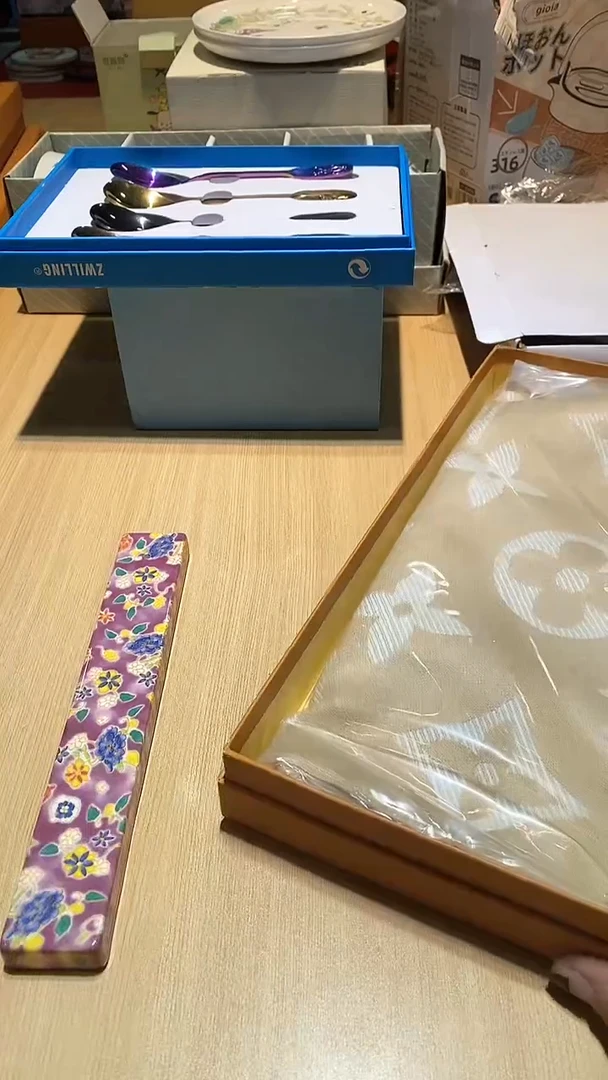 【闪购商品】瓷片锅碗瓢盆一件不剩