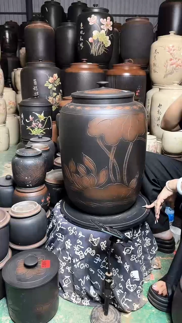 罐瑕疵茶缸高51cm  荷花  845