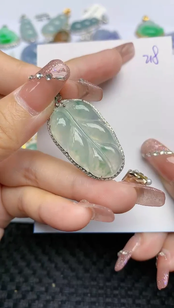 【闪购商品】翡翠颈饰18K金镶嵌天然A货翡翠 218