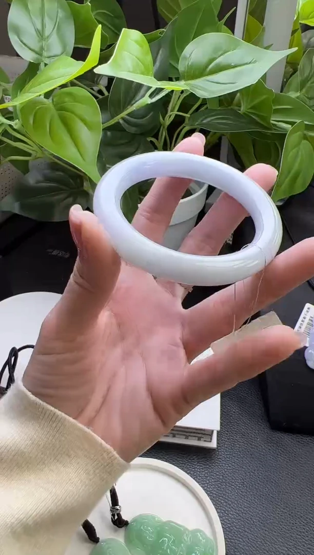 【闪购商品】翡翠手镯未镶嵌手镯57-59圈口