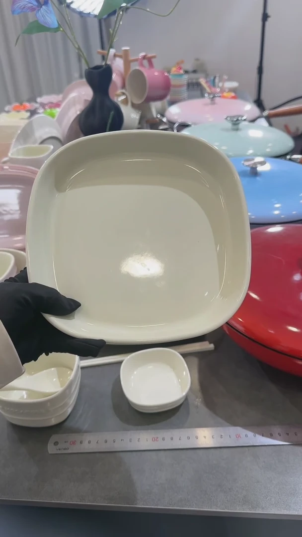 【闪购商品】瓷7.9英寸方形深盘-奶油白