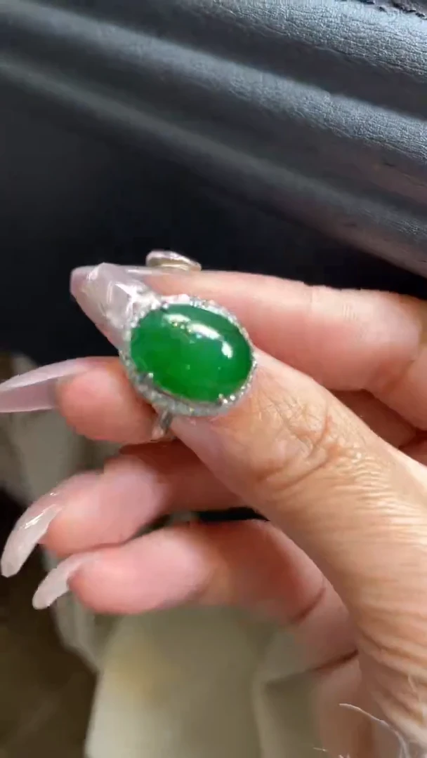 【闪购商品】翡翠颈饰未镶嵌      *156