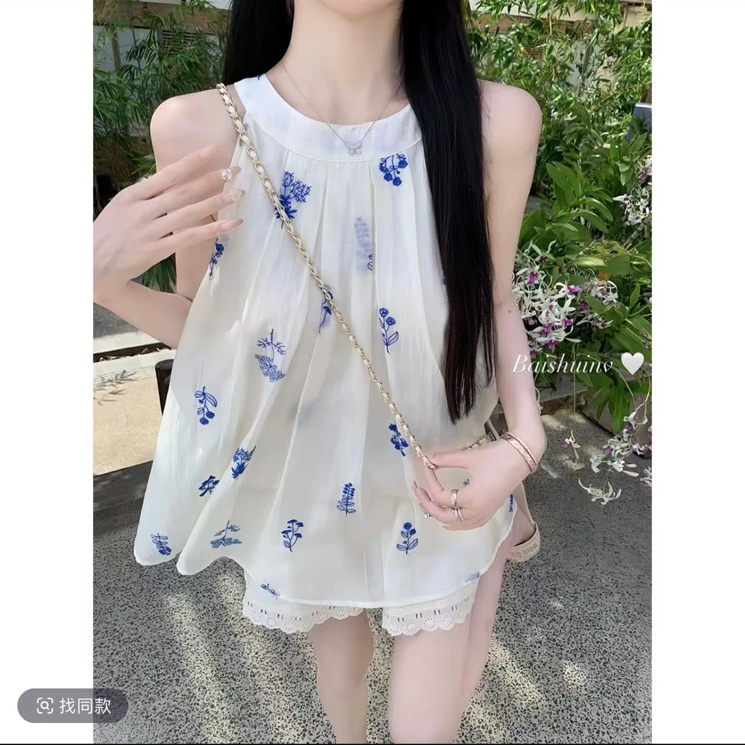 琦琦子A5067#东大门韩版高级感别致绣花挂脖上衣挂脖
