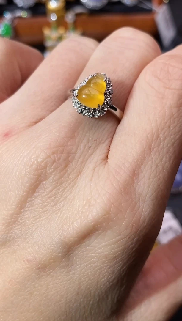 【闪购商品】翡翠戒指18K金镶嵌戒指