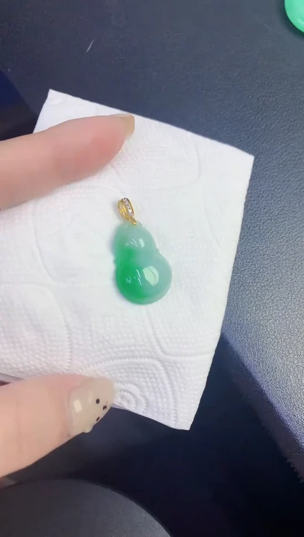 颈饰未镶嵌翡翠缅甸天然翡翠A货