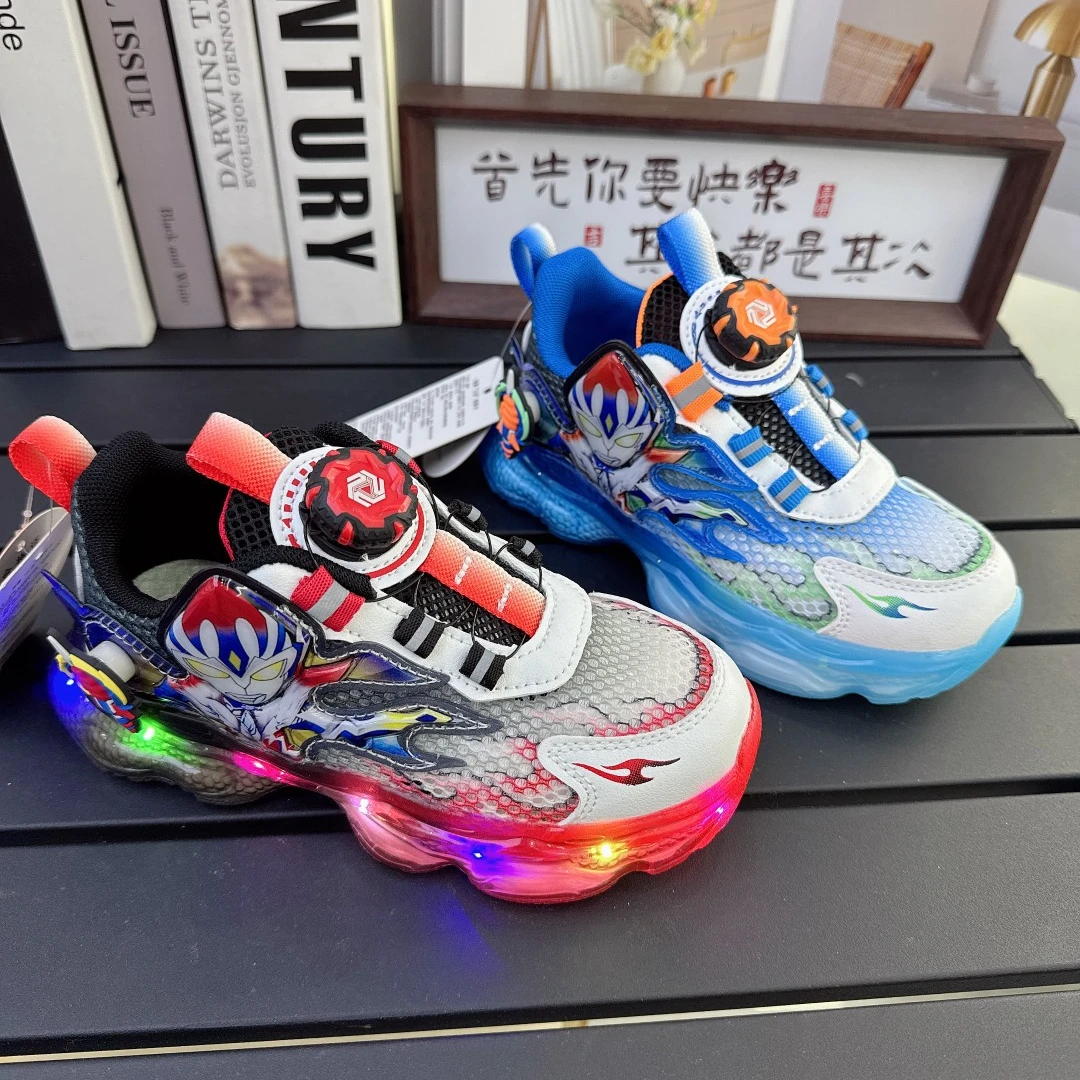 奥特曼男童发光春季2025春秋款新款纽扣男孩运动鞋