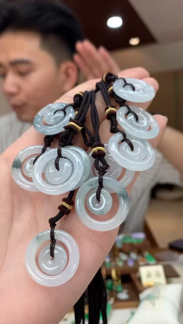 翡翠未镶嵌吊坠(不含链)子母扣 多样性发货1件