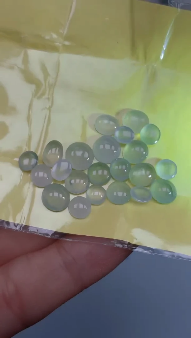 未镶嵌定制翡翠天然翡翠裸石蛋面50