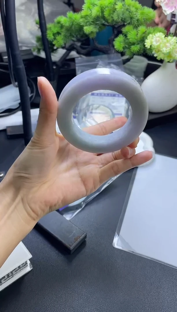 定制翡翠手镯未镶嵌手镯