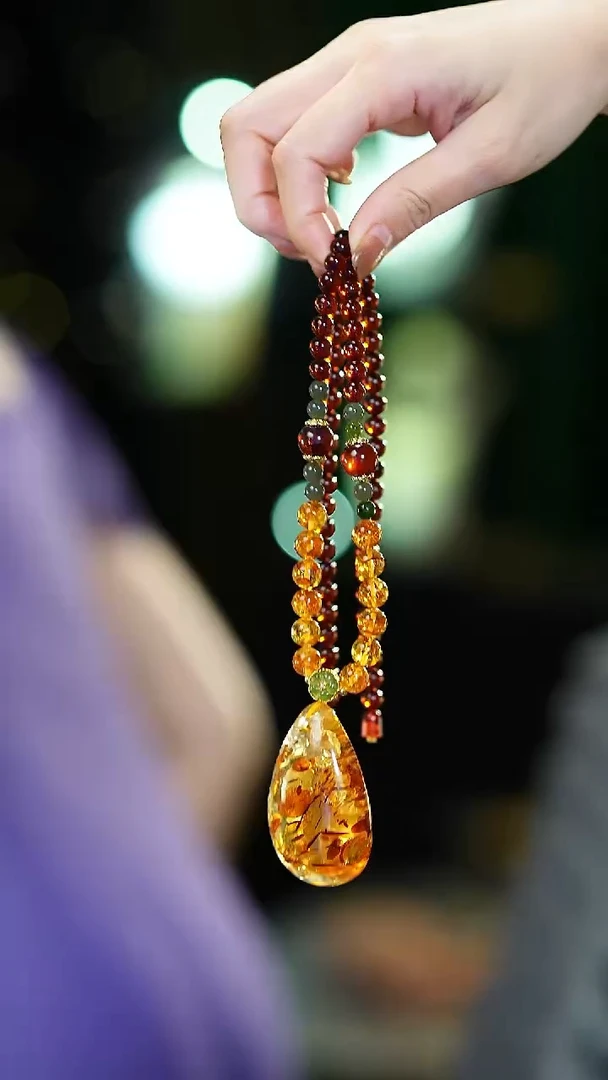 琥珀（花珀）项链未镶嵌花珀水滴吊坠