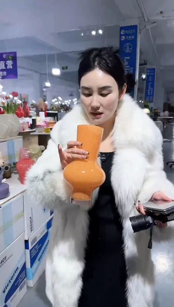 【闪购商品】无铅玻璃UU外贸花瓶微瑕-IB21