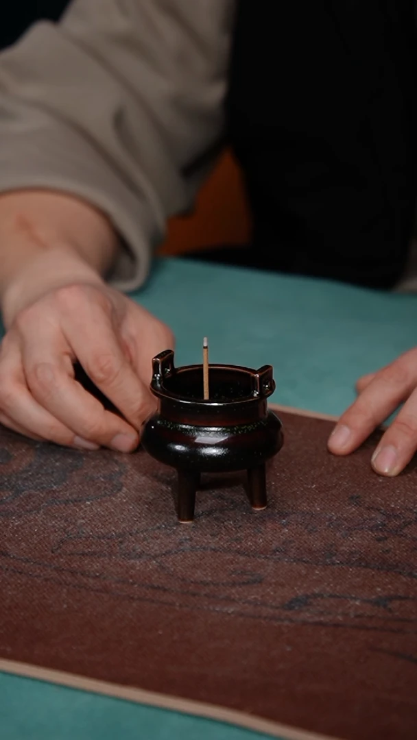 【闪购商品】56-10高三足双耳炉（浩然堂）