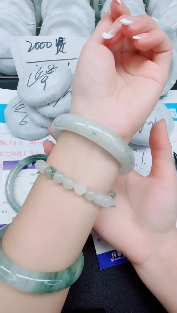 石英质玉手镯未镶嵌33-62.8