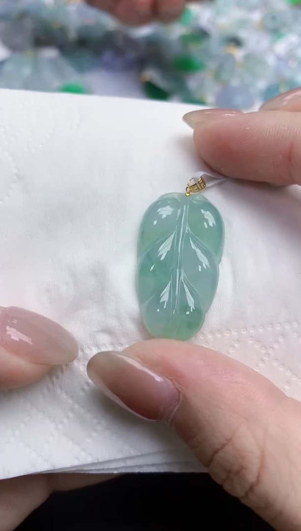 【闪购商品】翡翠颈饰18K金镶嵌天然缅甸翡翠A货