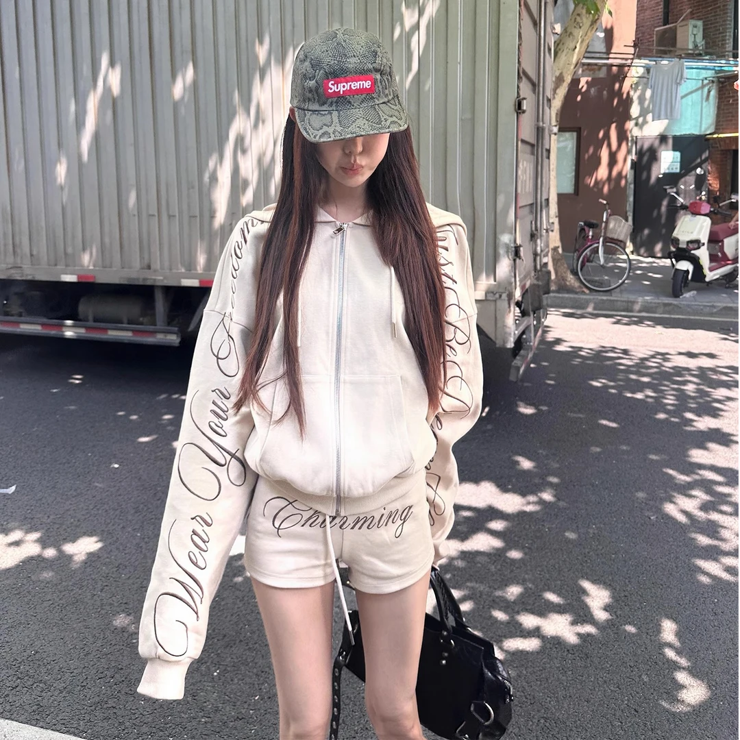 美式复古慵懒休闲套装女早秋字母印花连帽长袖卫衣高腰短裤两件套