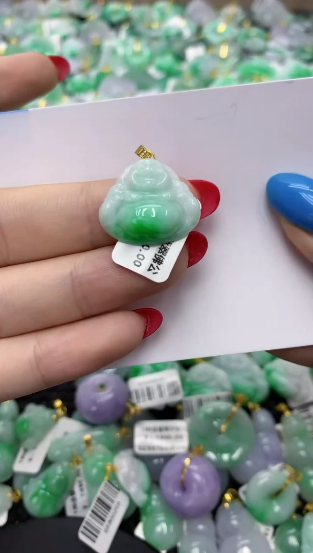 翡翠18K金镶嵌颈饰1111111111