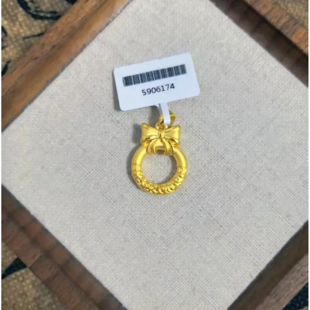 【小鹏黄金】足金999蝴蝶结卷草纹平安扣吊坠2.18