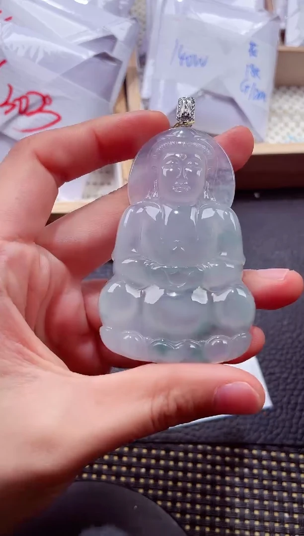 颈饰18K金镶嵌翡翠 000111