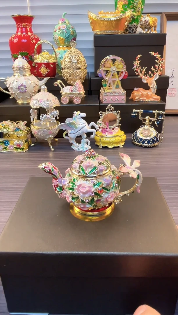 摆件七宝烧珐琅彩首饰盒     蜻蜓茶壶
