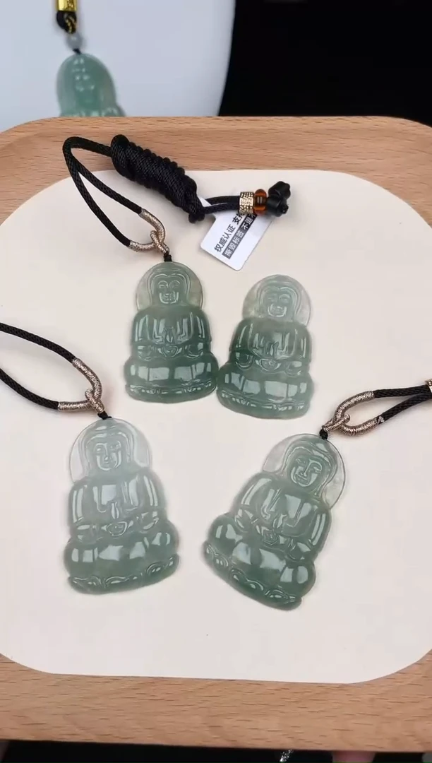 颈饰未镶嵌翡翠Y5A077冰带色小观音+送同款绳子（多样性发其一）