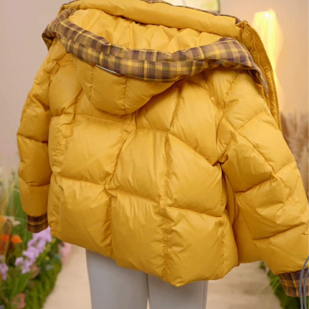 HH 2025冬季时尚气质羽绒服