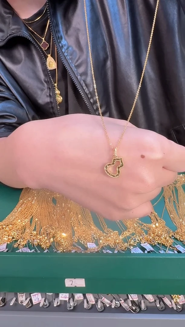 福利 镂空葫芦吊坠 0.4（附带礼盒包装）