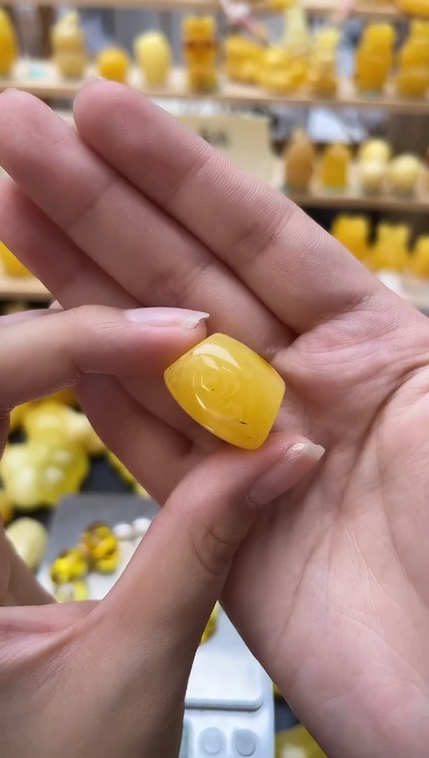 琥珀未镶嵌珠宝奇石118琥珀蜜蜡微瑕
