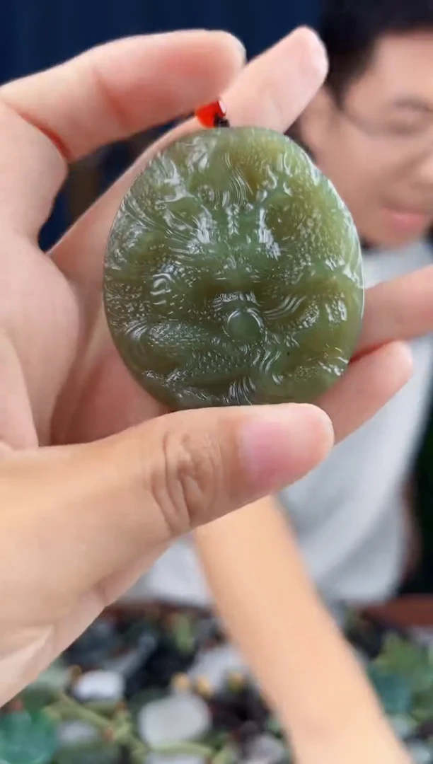 未镶嵌和田玉挂件拍一发一，