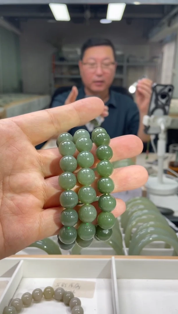 【闪购商品】和田玉手串未镶嵌多样性发货其一4