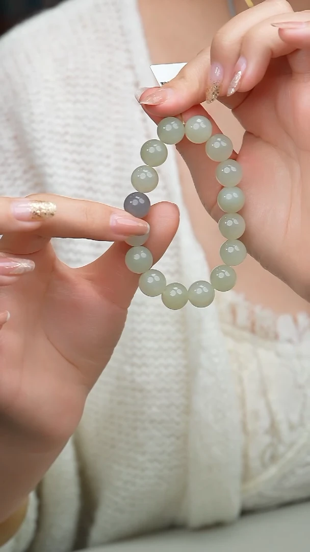 颈饰未镶嵌和田玉024-青白玉烟紫圆珠手串-12mm-1129