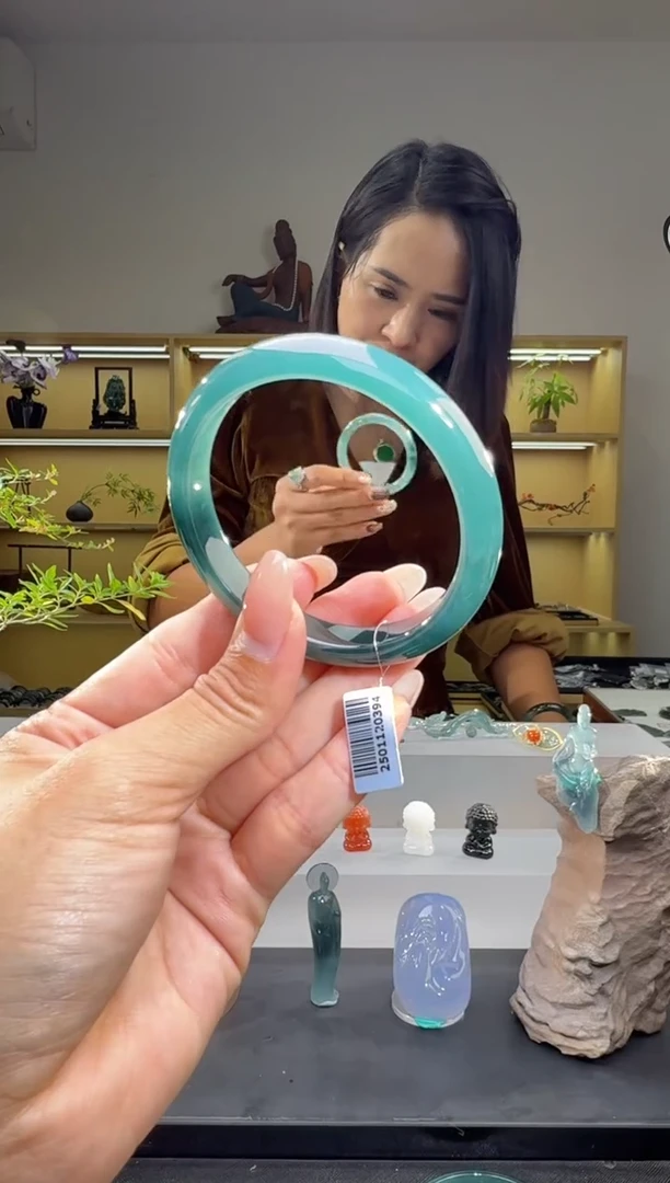 未镶嵌手镯翡翠54圈